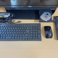 値下げ 美品 27インチ 富士通 10秒起動 Win11 最新office i7 7700HQ 16GBメモリ M.2 GEN4 SSD&3TB HDD ハイレゾの画像