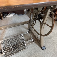 TA2 B622 職業用　足踏み　ミシンの画像