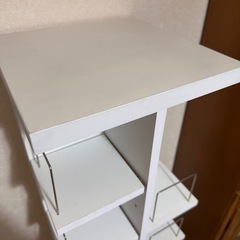 あげます!CDラック 本棚 キャスター付き  漫画 縦型 4面 幅30×奥行30×高130 ホワイトの画像