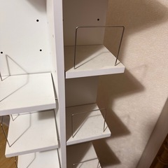 あげます!CDラック 本棚 キャスター付き  漫画 縦型 4面 幅30×奥行30×高130 ホワイトの画像