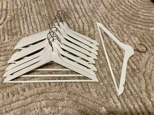 ぷ【IKEA】木製ハンガー 150本/まとめ売り ぷ【IKEA】木製ハンガー 150本/まとめ売り ぷ【IKEA】木製ハンガー 150