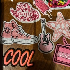 ピンク　ワッペン　13個セットの画像