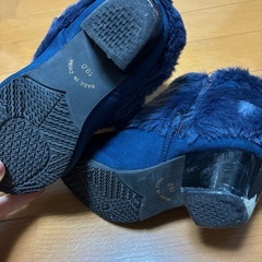 キッズショートブーツ19センチ　ネイビーファーブーツの画像