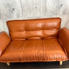 レトロスタイル ブラウン 2人掛けソファ
の画像