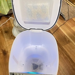 犬猫用自動給餌器の画像