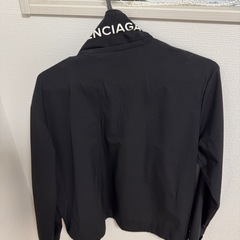 パーカー　リュック　シャツ　ジャケットの画像