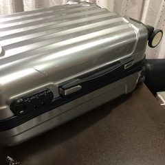 旅行バック　カートの画像