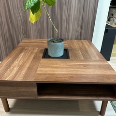 美品　インテリアローテーブルの画像