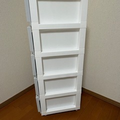 中古ニトリ簡易チェスト5段 ライトグレーの画像