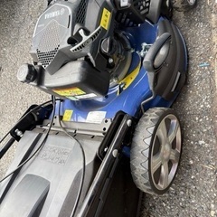 自走式芝刈機の画像