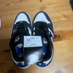 スニーカーの画像