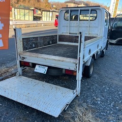 H16年式 日産 アトラス 2.0 ダブルキャブ ロング スーパーロー DX　新明和パワーゲート　新普通免許・AT限定運転免許・対応!　最大積載量1150kg （ホワイト）の画像