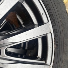 22年製冬タイヤ4本215/60R17の画像