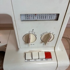 ブラザーコンパルDX 電動ミシン ホワイトの画像