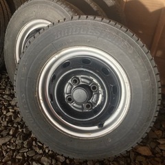 軽トラック専用スタッドレスタイヤ4本セットの画像