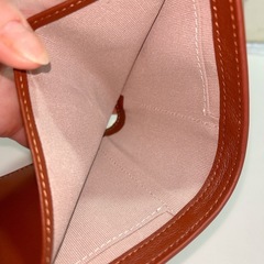 折りたたみ財布（ホーウイン（牛革））の画像