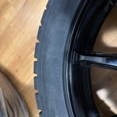 215/45/17 スタッドレスタイヤ付き4本セット❗️の画像