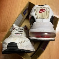 ナイキエアマックス　２７.5cmの画像