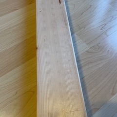 2×4の板×2本の画像