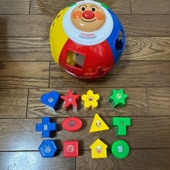 知育　アンパンマン　育脳まるまるパズル　形合わせの画像