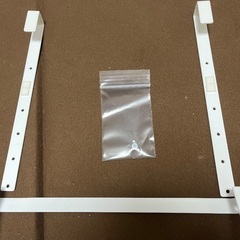 ゴミ袋ホルダー シンク下 収納 シンク扉 白 山崎実業 キッチン キッチン収納 ゴミ袋 引っ掛け プレート シンク扉ゴミ袋ホルダー の画像