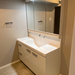 【新築未使用｜設置後 実使用なし】 クリナップ製システムキッチン2400＋洗面化粧台の画像