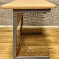 【テーブル無料】の画像