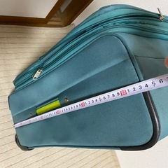 スーツケースの画像