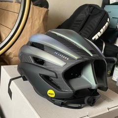 MET Trenta 3K Carbon ヘルメット MIPS Mサイズの画像