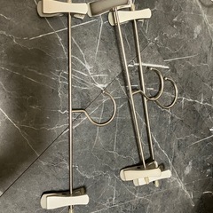 ハンガー小さめ3本、パンツハンガー3本の画像