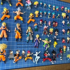ドラゴンボール など　ガチャガチャ フィギュア 70体程 まとめ売りの画像