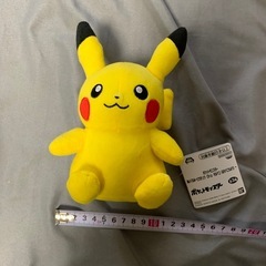 ピカチュウぬいぐるみの画像