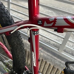 入手困難❗️kona コナcindercone？2011 年モデル？スタンド付き❗️の画像