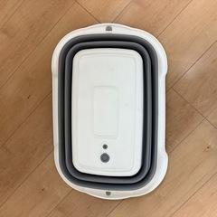 折りたたみ桶（バケツ）の画像