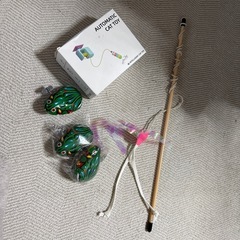 【美品】ペット　ベッド　クッション　オモチャ　首輪いろいろの画像