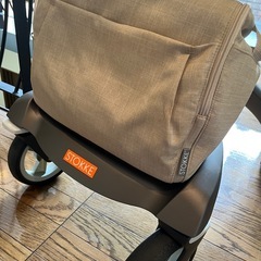 ほぼ新品　ストッケエクスプローリー　ベージュ　定価17万の画像