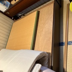 本日のみ募集　ベッド　シングルより大きめ　中古の画像