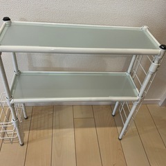 ガラス&スチールのラックの画像