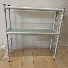 ガラス&スチールのラックの画像