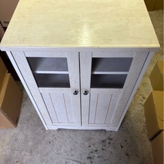 ニトリ 幅60cm フレンチカントリー風キャビネット 食器棚 レンジ台 棚 の画像