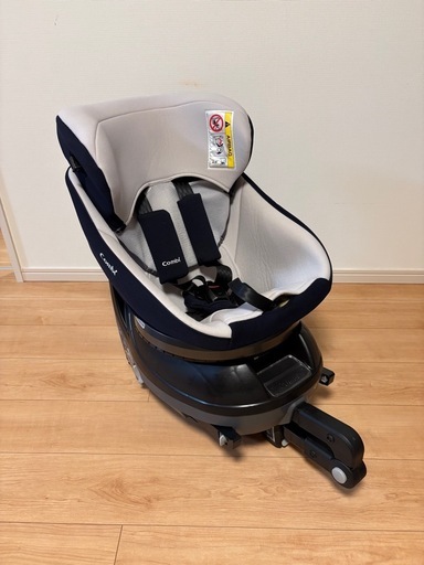 コンビ 新生児対応 回転式 クルムーヴ スマート Light ISOFIX