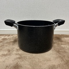 カレー鍋の画像