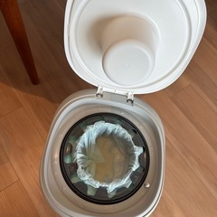 ベビー用品オムツポットの画像