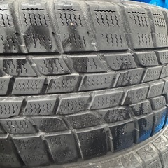 スタッドレスタイヤの画像