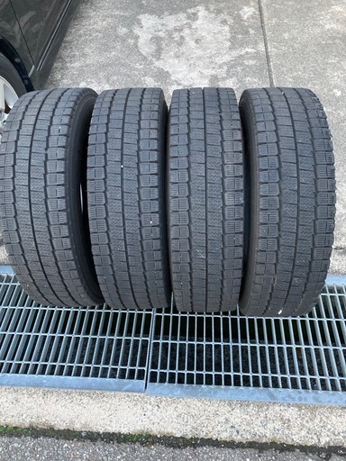 キャンター205/75R16 4本 スタッドレス バリ山 WINTER MAXX LV01 2Tトラック ダンプ デュトロ エルフ