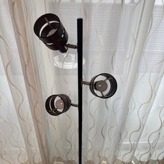 ニトリ　
フロアランプの画像