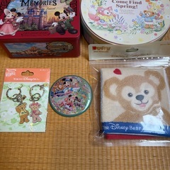 ディズニーのキャラクター缶、キーホルダー、ミニタオル等の画像