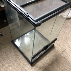 グラステラリウム3045  爬虫類ケージ　引き取り限定の画像