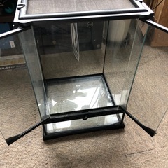 グラステラリウム3045  爬虫類ケージ　引き取り限定の画像