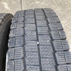 キャンター205/75R16 4本 スタッドレス バリ山 WINTER MAXX LV01 2Tトラック ダンプ デュトロ エルフの画像